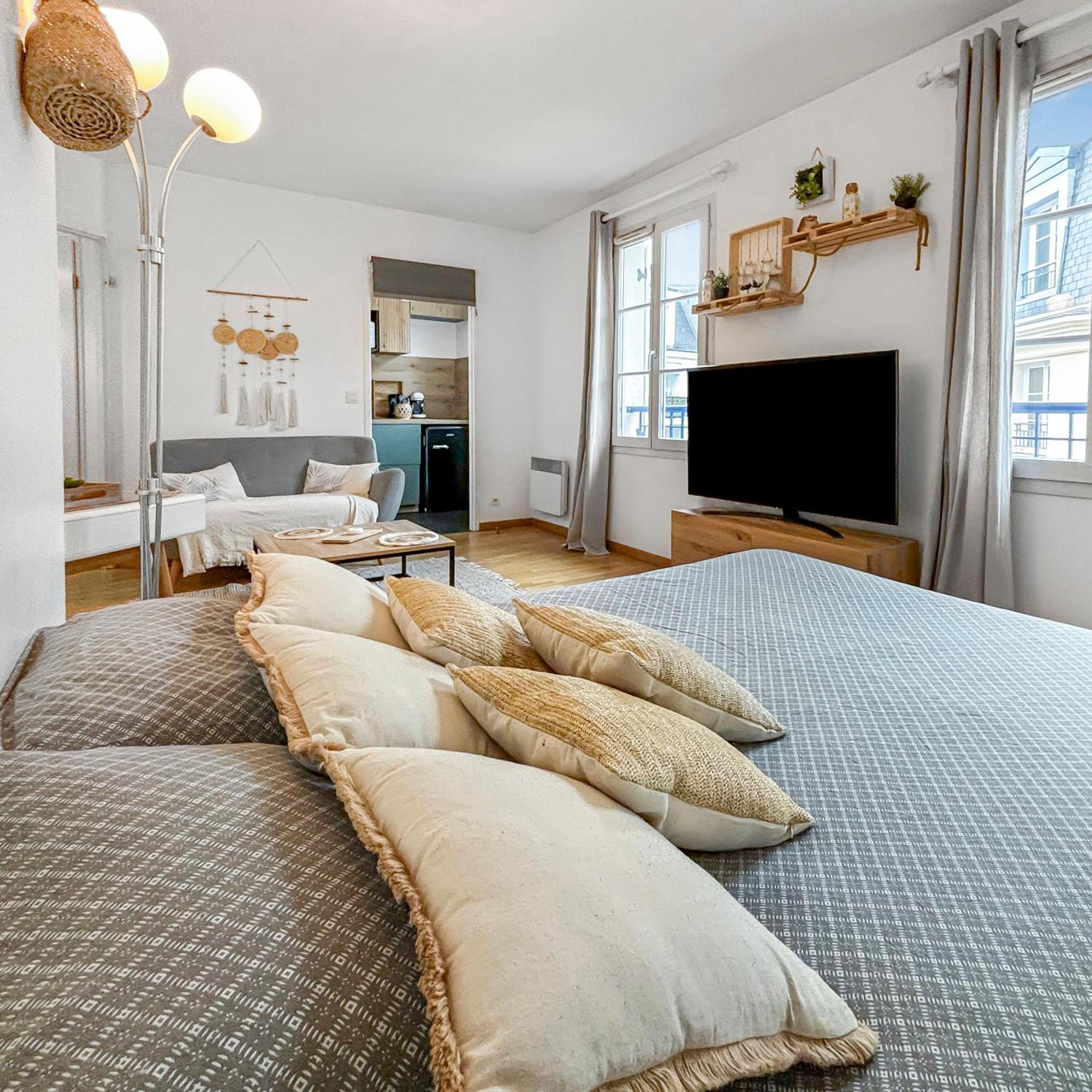 Studio Cosy Avec Smart Tv & Wi-Fi 勒普莱西-罗班松 外观 照片